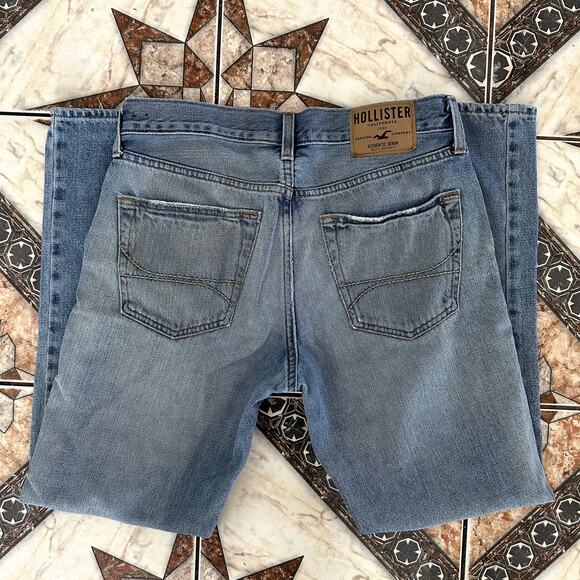Hollister Light Wash Jeans W 31x L30 - Picture 2 of 7